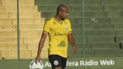 Diego Quirino com a camisa do Ypiranga (Foto: site oficial do Ypiranga)