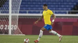 Diego Carlos com a camisa da seleção brasileira (Foto: Lucas Figueiredo/CBF)
