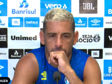 Diego Souza "sai da casinha" com questionamento da imprensa