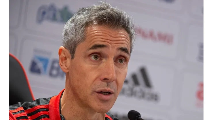 - Paulo Sousa é o novo comandante do Mengão