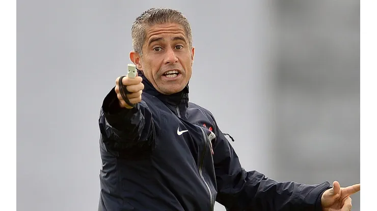 Mauro Horita/AGIF - Sylvinho, em treino do Corinthians