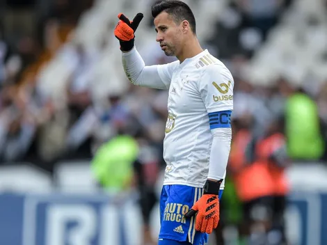 Após não ter contrato renovado com o Cruzeiro, Fábio pode parar em rival