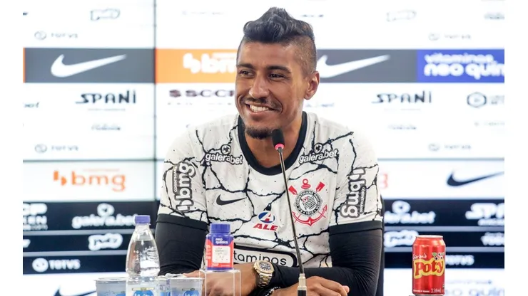Foto: (@Corinthians/Rodrigo Coca/Ag. Corinthians/Divulgação) - Paulinho vestirá a camisa 15 nesta segunda passagem pelo Corinthians
