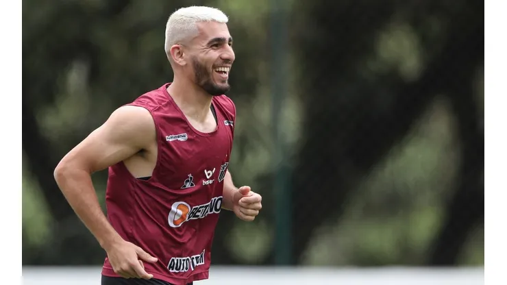 A venda de Junior Alonso rendeu um bom valor ao Galo