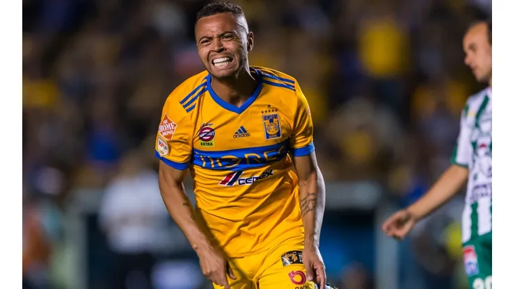 Foto: Azael Rodriguez/Getty Images - Rafael Carioca é destaque do Tigres há temporadas, mas quer voltar ao Brasil para jogar no Botafogo