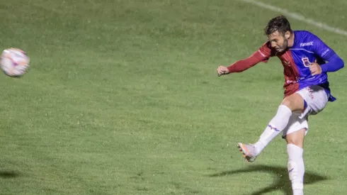 Foto: Robson Mafra/AGIF - Jean Victor, ex-Paraná e Cruzeiro, é o novo reforço do Botafogo-SP