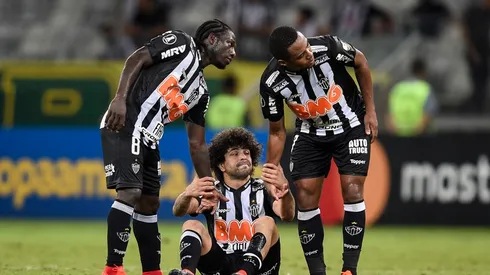 Foto: Juliana Flister/Getty Images - Elias (à dir.), ex-Atlético, é cotado para mexer com scout na equipe de Ronaldo no Cruzeiro