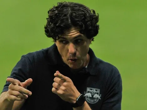 Grêmio "dorme" e Barbieri aprova proposta por atacante de R$ 7 milhões