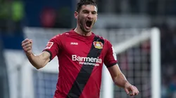 Lucas Alario com a camsia do Bayer Leverkusen (Foto: Simon Hofmann / Getty Images)