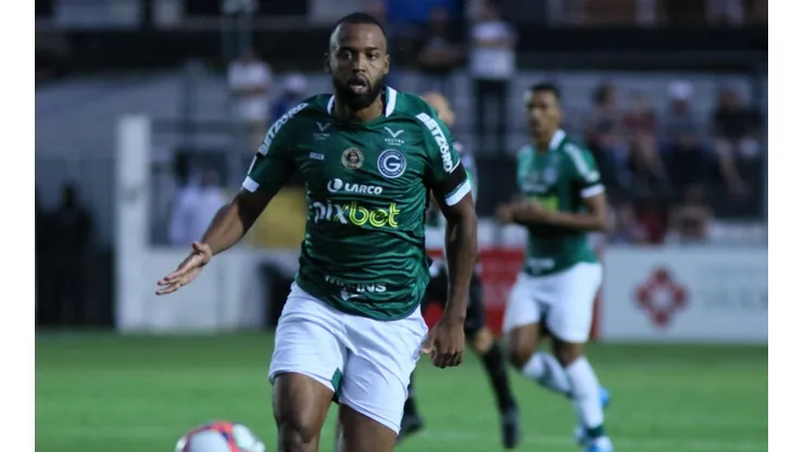 Foto: Joao Vitor Rezende Borba/AGIF | Reynaldo foi titular absoluto na disputa do Brasileirão Série B