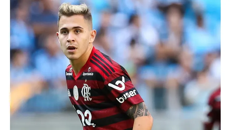 Foto: Pedro H. Tesch/AGIF - Piris da Motta: de saída do Flamengo para atuar em seu país natal