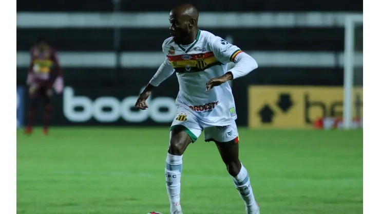 Foto: Joao Vitor Rezende Borba/AGIF - Jean Silva estava no Sampaio Corrêa antes de assinar com o Vila Nova