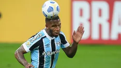 Pedro H. Tesch/AGIF/ Juventude encaminha detalhes de negociação com defensor experiente que jogou em time Série A do Brasileirão