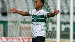 Foto: Robson Mafra/AGIF | Torcida pede Igor Paixão no time titular do Coritiba