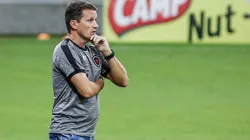 Foto: Paulo Paiva/AGIF - Gerson Gusmão, treinador do Botafogo-PB