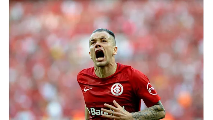 Números de D'Alessandro em Gre-Nais; ídolo volta ao Internacional em 2022 com um contrato curto
