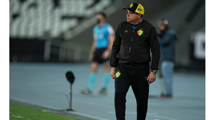 Foto: Jorge Rodrigues/AGIF - Waguinho Dias, treinador do Brusque