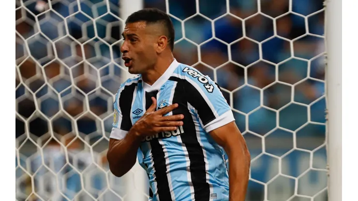 Maxi Franzoi/AGIF/ Indo para a quarta temporada no Grêmio, relembre os números de Diego Souza no clube