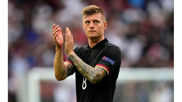 Frank Augstein - Pool/Getty Images - Kroos em campo pela seleção alemã