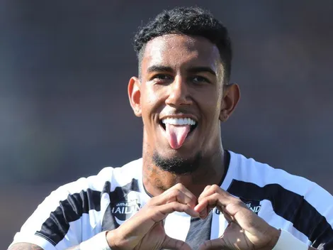 Sandro, Rwan e mais 3: Carille “se derrete” por cinco jovens na Copinha