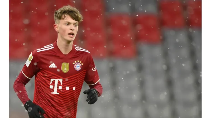 Sebastian Widmann/Getty Images - Jogador mais jovem da história do Bayern a entrar em campo pela Bundesliga