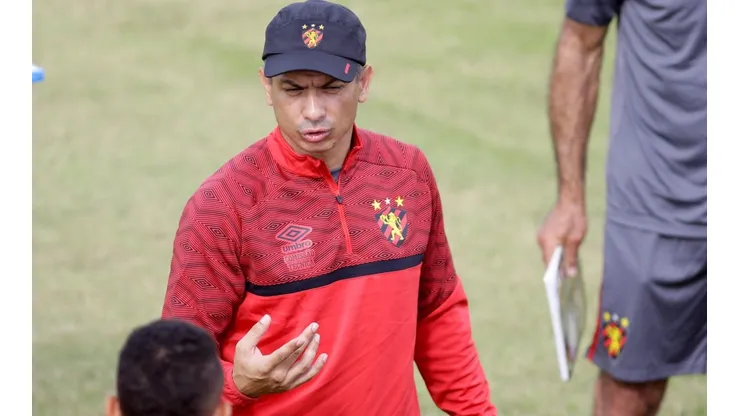 Foto: Divulgação/Sport - Gustavo Florentín: ainda quer mais reforços no Leão para 2022
