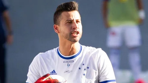 - Fábio deixou o Cruzeiro recentemente