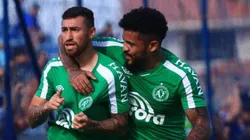 Foto: Márcio Cunha / Chapecoense - Moccelin (à esq.) foi destaque da Chape no acesso à elite do BR em 2020