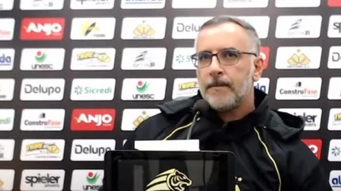 Reprodução/TV Tigre/ Juliano Camargo fala sobre o planejamento do Criciúma em 2022.