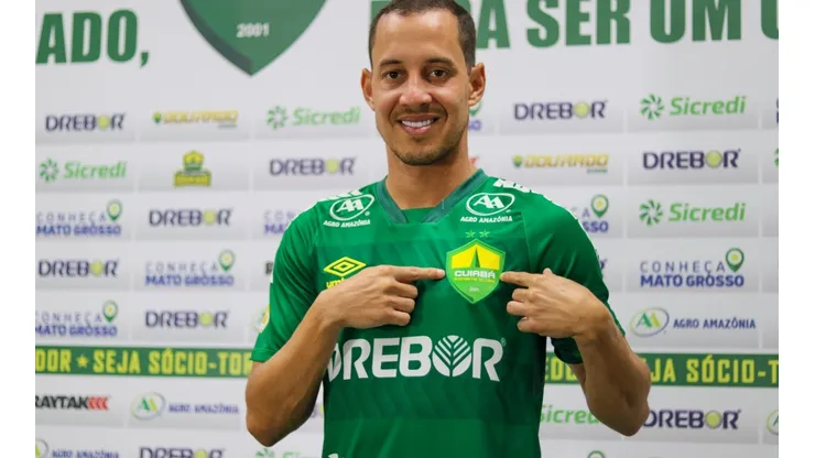 Cuiabá apresenta meia Rodriguinho, ex-Corinthians e Bahia (Foto: AssCom Dourado)