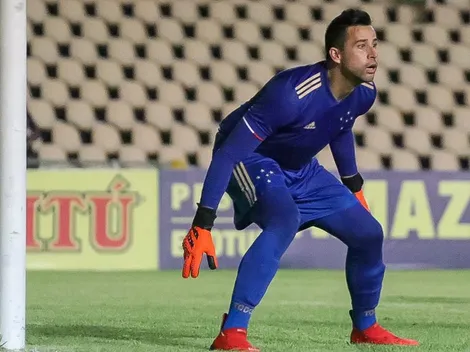 Fábio mostra "museu" pessoal e manda recado aos torcedores após saída do Cruzeiro