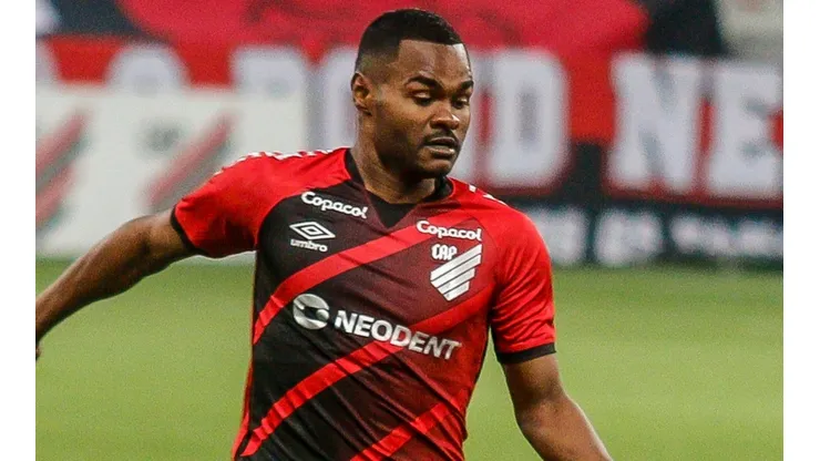 Foto: Gabriel Machado/AGIF - Nikão: estava quase fechado com o Inter, mas foi para o São Paulo
