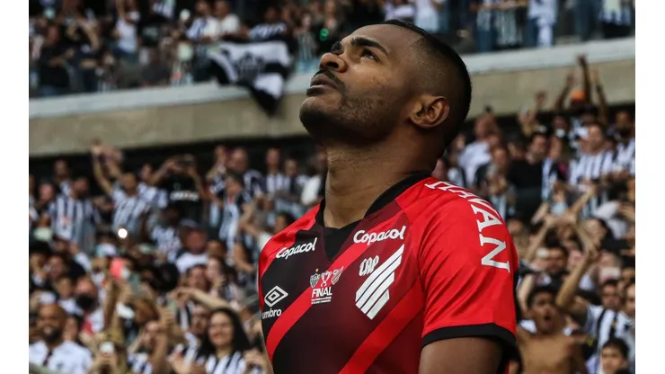 Fernando Moreno/AGIF - Nikão, meia-atacante do São Paulo