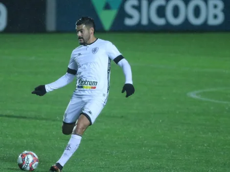 VAI FICAR! Botafogo encaminha permanência do volante Barreto