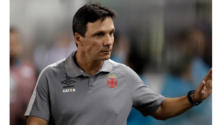 Foto: Daniel Vorley/AGIF - Treinador quer mais opções no Vasco.