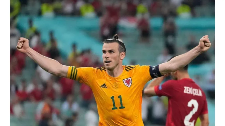 Gareth Bale atuando pelo País de Gales (Foto: Reprodução/Instagram @garethbale11)