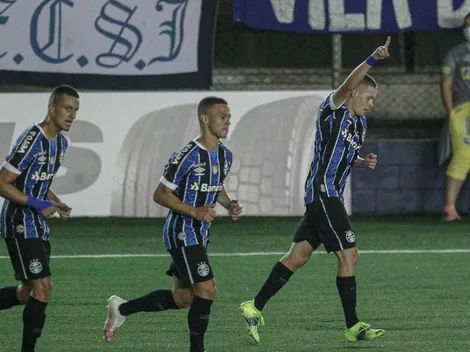 Meio-campista admite que estava pronto para ajudar Grêmio, mas não teve chances: “Infelizmente não veio”