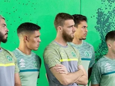 Igor Bohn 'abre o jogo' sobre concorrência interna na Chapecoense