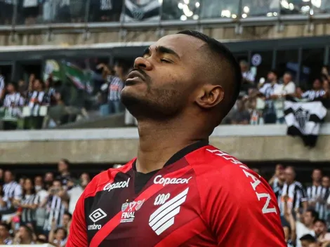 Nikão muda de ideia na madrugada, desfaz contrato com o Internacional e escolhe novo clube