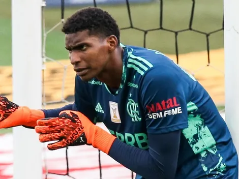 Hugo Souza projeta 2022 no Flamengo e expõe objetivo