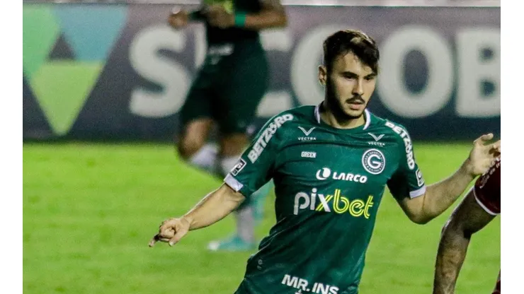 Foto: Rafael Vieira/AGIF | Albano ficou boa parte do tempo no banco do Esmeraldino em 2021