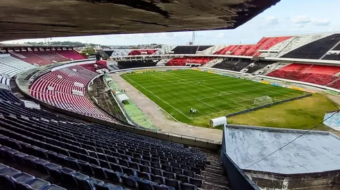 Foto: (Rafael Vieira/AGIF) - O estádio do Santa Cruz foi a leilão por conta de uma dívida trabalhista