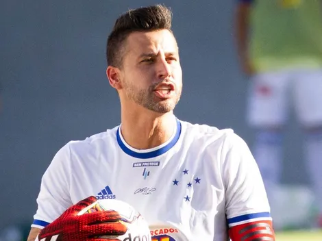 Jornalista ‘perde a linha’, detona Ronaldo e defende goleiro Fábio