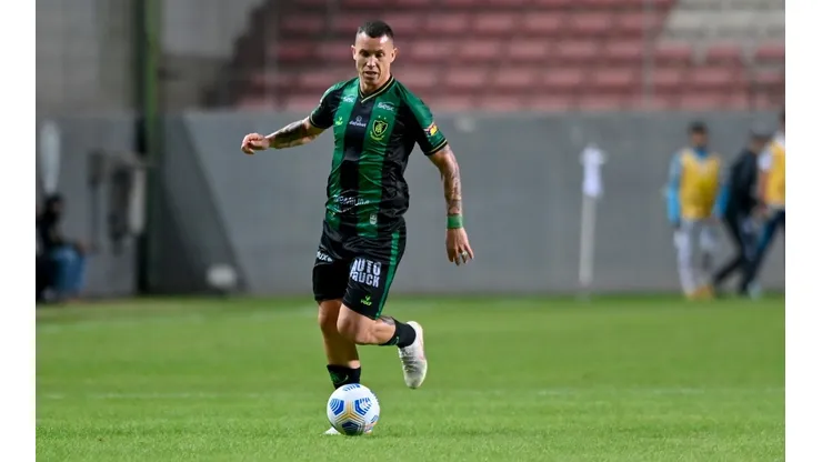América liberou meia, que acertou com o Paysandu para 2022