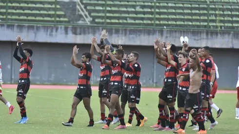 @CarpiPietro - Meninos do sub-20 do Vitória, que venceram a Copa do Nordeste da categoria