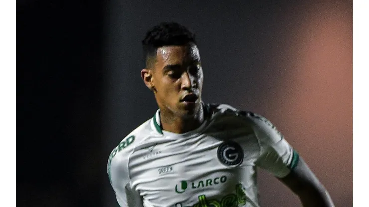 Foto: Thiago Ribeiro/AGIF - Alef Manga puxa fila de destaques da Série B que vão reforçar o Coxa