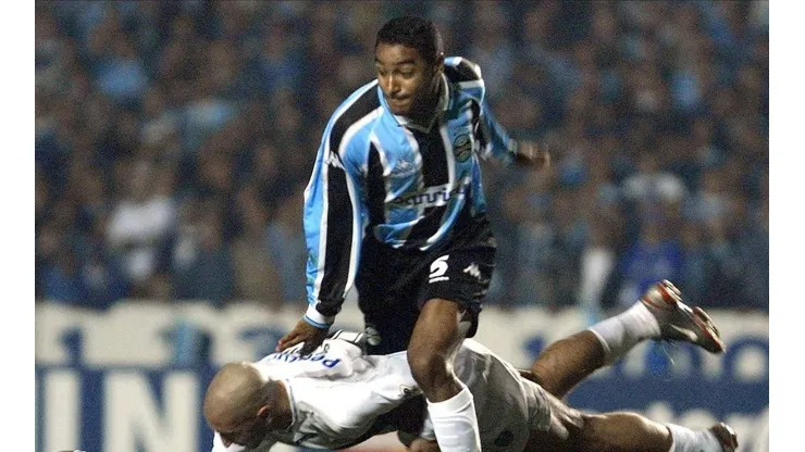 Arquivo histórico/Grêmio/ Com Roger na lista, relembre o 'top 3' dos melhores laterais que o Grêmio já teve