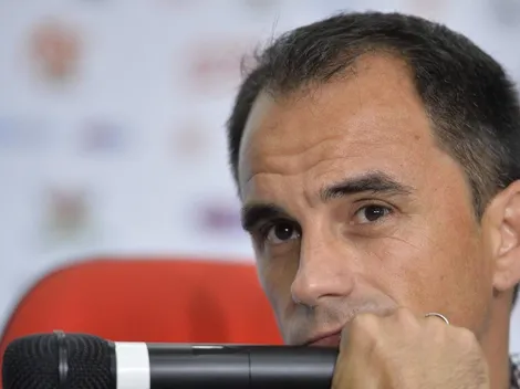 “À altura”; jornalista dá sugestão ousada a Rodrigo Caetano na busca de um técnico; Veja