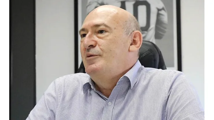 Foto: Flickr Oficial Santos FC/Pedro Ernesto Guerra Azevedo | Rueda eleva o nível e Santos busca 'camisa 10' acima da média