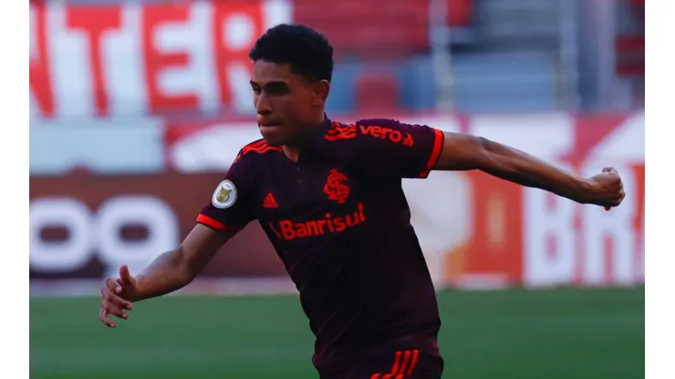 Foto: Maxi Franzoi/AGIF | PV fala sobre concorrência no Inter e aborda relação com Moisés